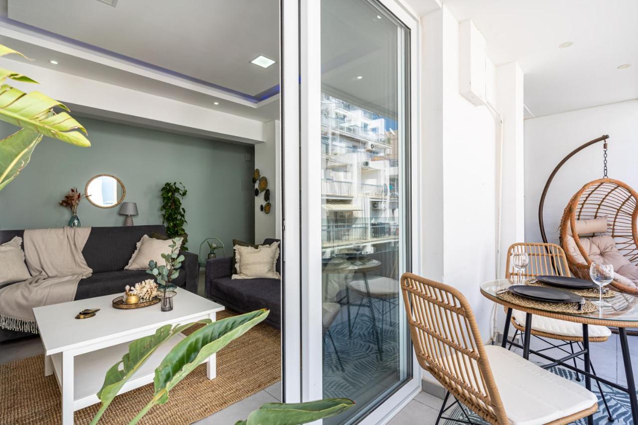 Beach Daze 1-Br Apt By Finikoudes Beach Larnaca Buitenkant foto